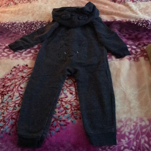 💥3 for $15 Baby Boy warm onesie with Hoodie! - Picture 2 of 3